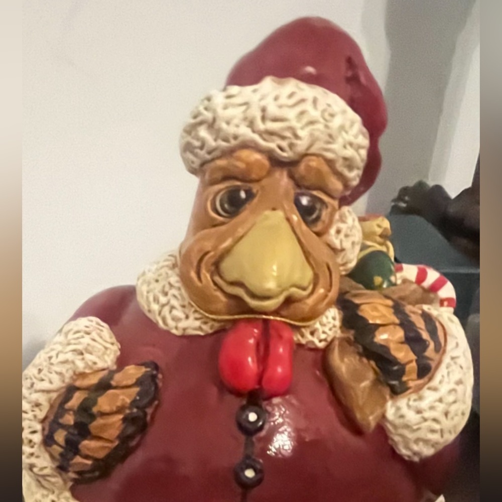 NWT VICKI THOMAS CHRISTMAS TURKEY SANTA GOURD WITH BAG OF TOYS